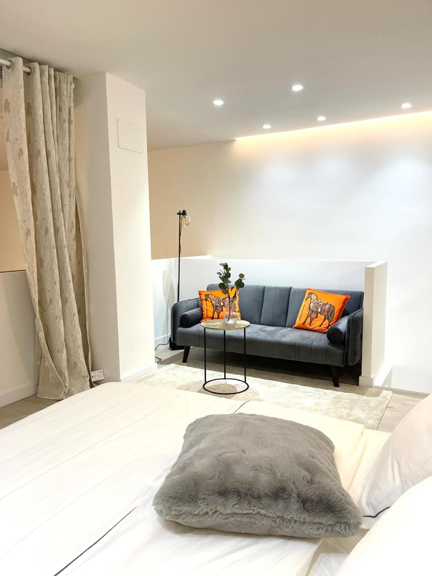 R&K Atocha Apartment Madrid Luaran gambar